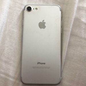 Silver iPhone 7